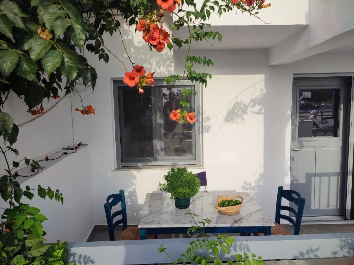 Charming Cozy Suites Naxos City Exterior foto